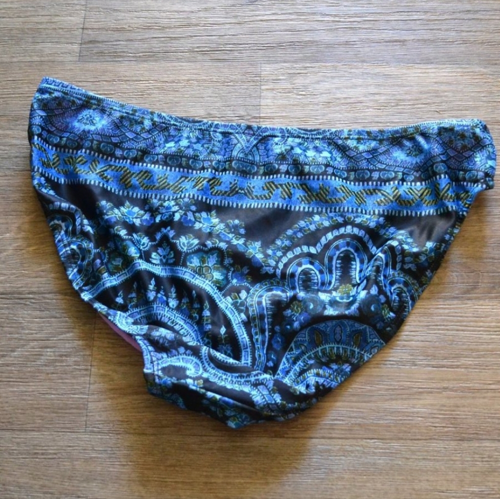 Athleta Tankini Swim Halter Top Paisley and Black Women Size 38 B/C Med Bottoms - Picture 11 of 12